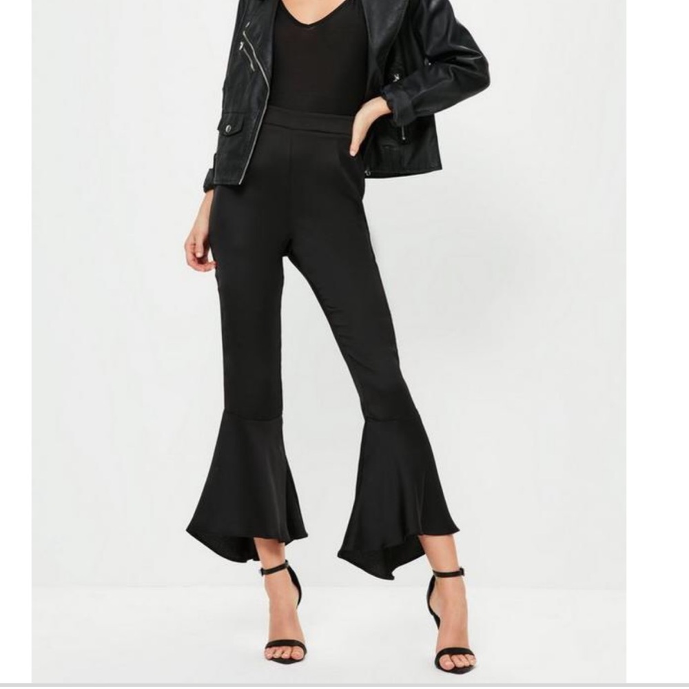 Ruffle hem pants